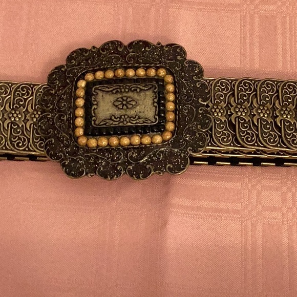 Ladies Belt - Picture 13 of 16